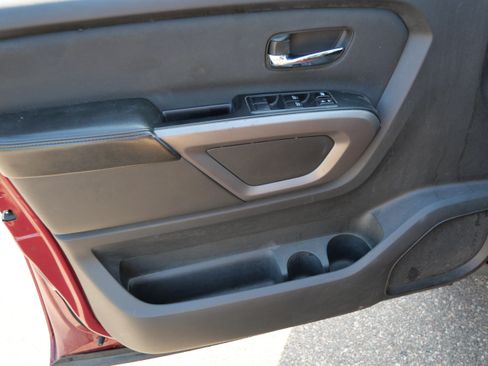 Used 2015 Nissan Titan S AWD/4WD image 19