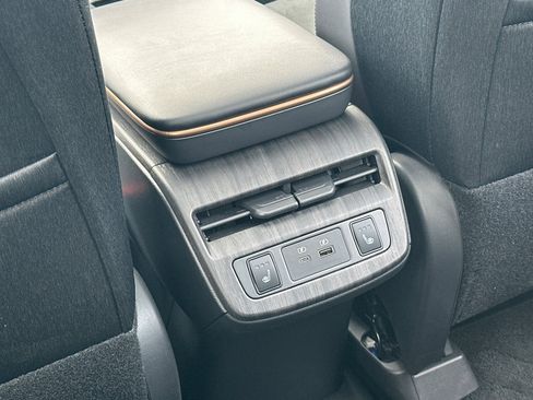 Certified 2024 Nissan Ariya FWD image 14