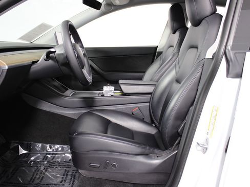 Used 2021 Tesla Model Y Long Range image 8