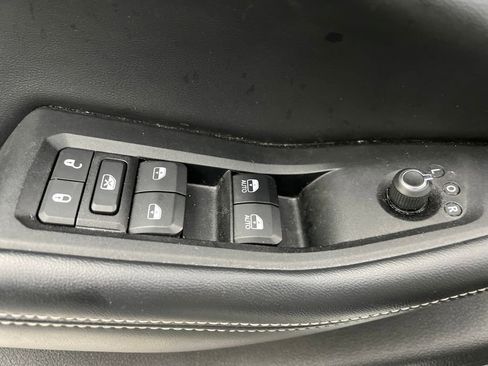 Used 2024 Jeep Grand Cherokee L Laredo image 12