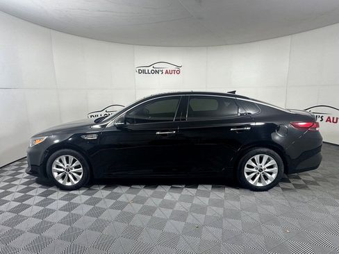 Used 2018 Kia Optima S w/ Panoramic Sunroof Package image 3