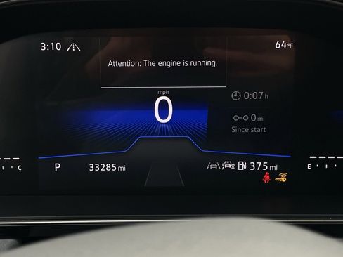 Used 2025 Volkswagen Jetta SE image 15