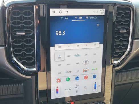 Used 2024 Ford Ranger XLT w/ Technology Package image 9