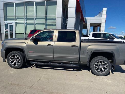 Used 2017 GMC Sierra 1500 SLT AWD/4WD image 22