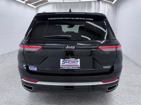 Used 2022 Jeep Grand Cherokee Summit w/ Luxury Tech Group V AWD/4WD image 3