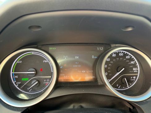 Used 2023 Toyota Camry XLE image 10