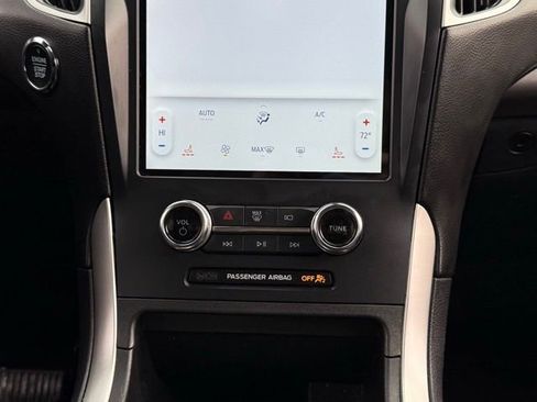 Certified 2024 Ford Edge SEL image 22