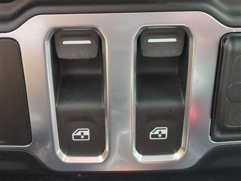 Certified 2022 Jeep Wrangler Sport S image 24