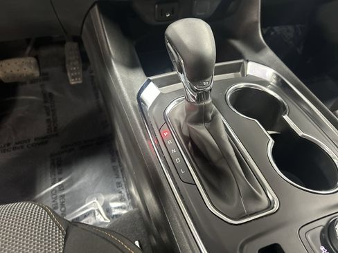 Certified 2021 Chevrolet Traverse LS image 17