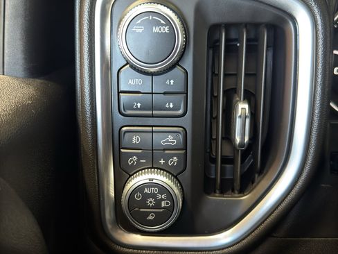 Used 2020 GMC Sierra 2500 AT4 w/ AT4 Premium Package image 38