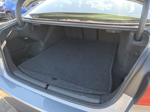 Used 2018 BMW M550i xDrive image 33