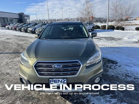 Used 2017 Subaru Outback 2.5i Touring image 8