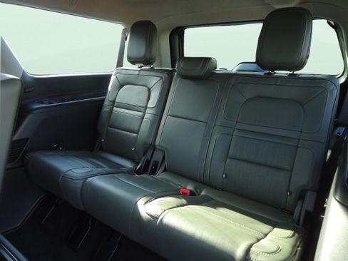 Used 2022 Lincoln Navigator L Black Label AWD/4WD image 22