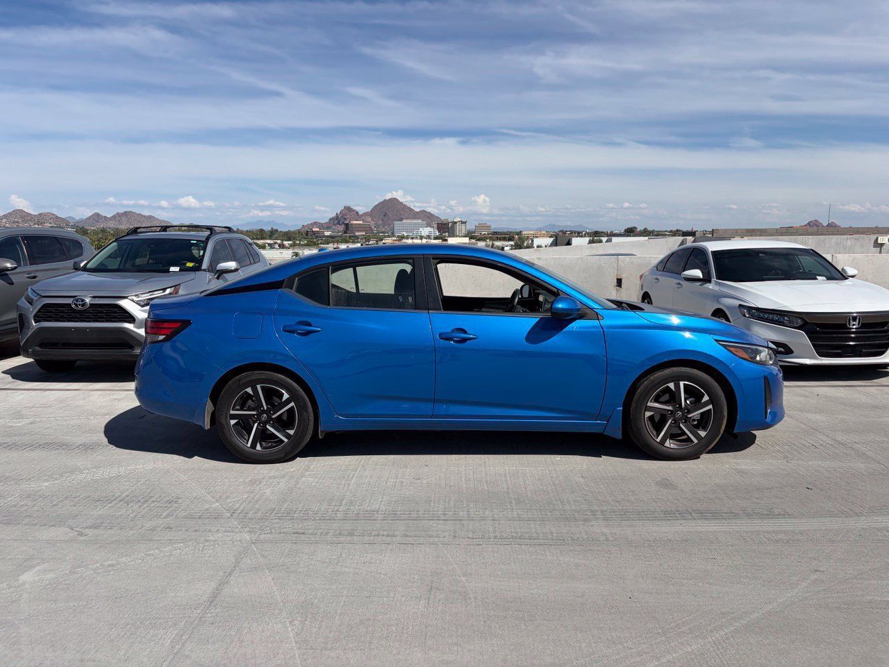Used 2025 Nissan Sentra SV FWD image 3