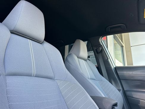 Used 2025 Toyota Corolla Cross AWD Hybrid image 17