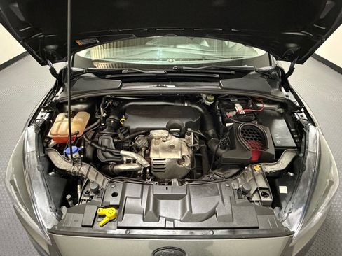 Used 2015 Ford Focus SE image 36