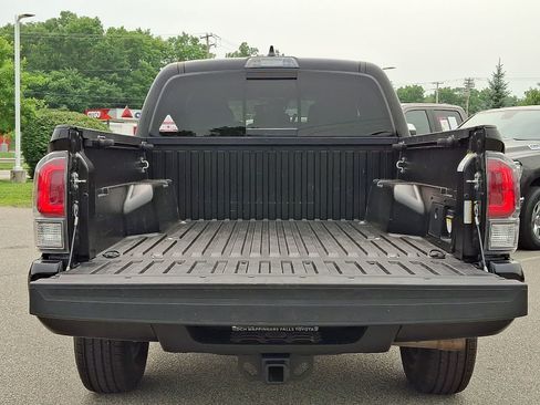 Certified 2023 Toyota Tacoma TRD Off-Road w/ TRD Premium Off Road Package AWD/4WD image 31
