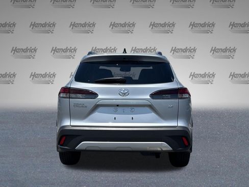 Used 2026 Toyota Corolla Cross LE w/ Moonroof Package FWD image 8