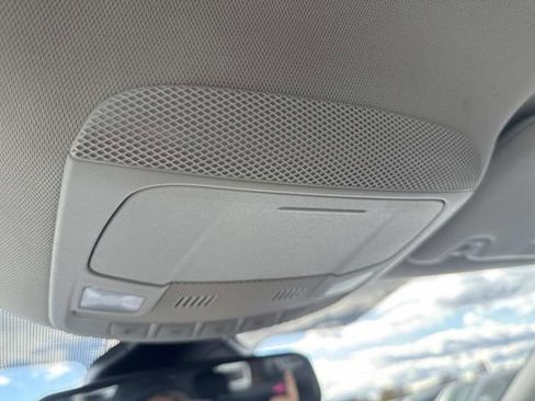 Used 2024 Ford Edge SEL image 33