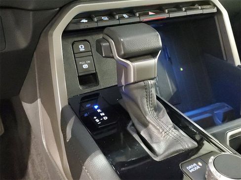 Used 2022 Toyota Tundra Limited image 23