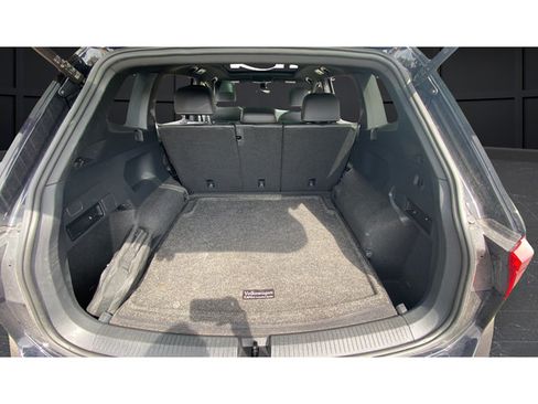 Used 2022 Volkswagen Tiguan SE R-Line AWD/4WD image 27