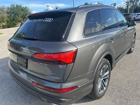Used 2025 Audi Q7 2.0T Premium w/ Convenience Plus Package image 4
