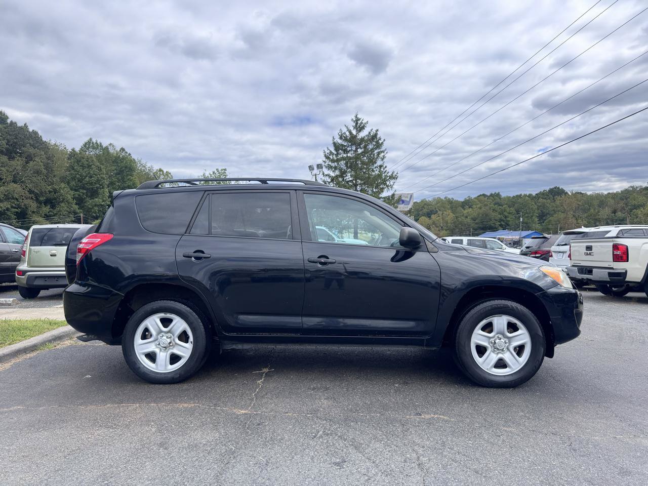Used 2011 Toyota RAV4 2WD w/ Base L4 Extra Value Pkg image 4