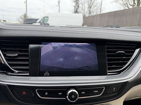 Used 2019 Buick Regal Preferred w/ Sights and Sounds Package image 30