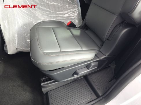 New 2026 Ford Explorer Active w/ Active Comfort Package image 28