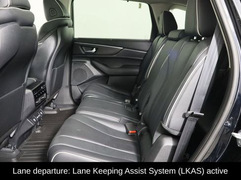 Used 2023 Acura MDX SH-AWD w/ Advance Package image 16