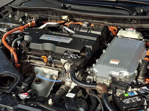 Used 2015 Honda Accord Touring image 29