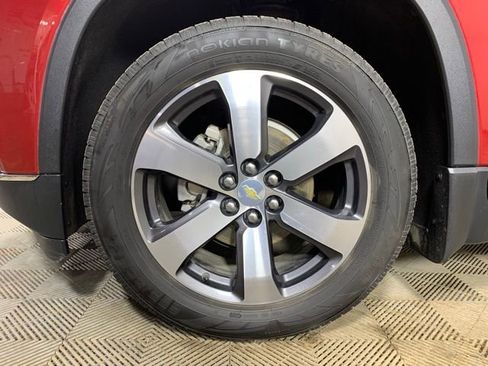 Used 2019 Chevrolet Traverse LT w/ LT Premium Package image 36
