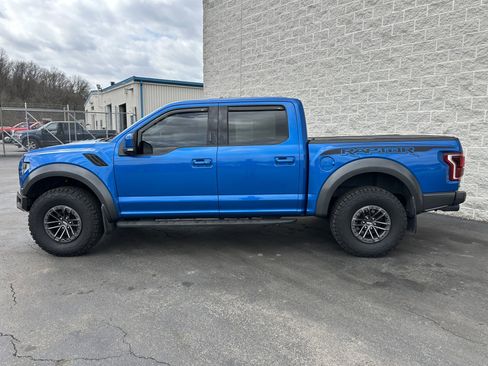 Used 2019 Ford F150 Raptor w/ Equipment Group 802A Luxury image 4