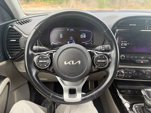 Certified 2023 Kia Soul EX FWD image 10