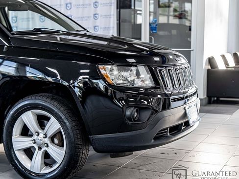 Used 2013 Jeep Compass Sport AWD/4WD image 4