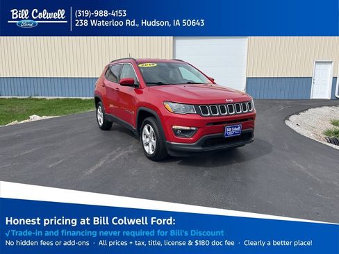 Used 2018 Jeep Compass Latitude w/ Popular Equipment Group AWD/4WD image 1