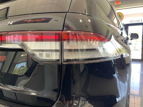 Used 2020 Lincoln Aviator Reserve w/ Equipment Group 202A AWD/4WD image 17