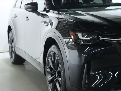 Certified 2025 MAZDA CX-90 Plug-In Hybrid w/Premium Sport image 8