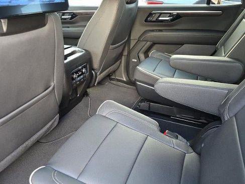 New 2026 Chevrolet Tahoe Premier image 12