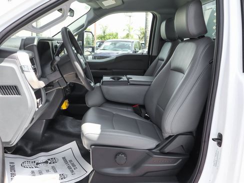 Used 2024 Ford F450 XL w/ XL Chrome Package image 20