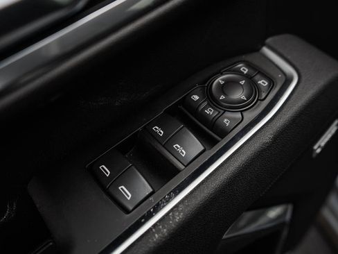 New 2026 GMC Sierra 2500 SLT w/ SLT Premium Package image 15