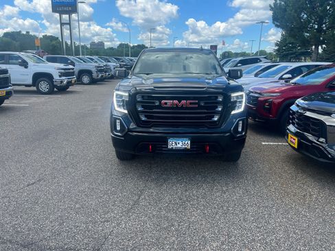 Used 2021 GMC Sierra 1500 AT4 w/ AT4 Preferred Package AWD/4WD image 4