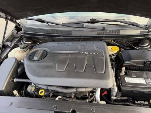 Used 2016 Chrysler 200 C w/ Navigation & Sound Group I image 23