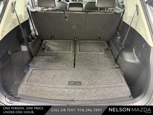 Used 2022 Volkswagen Tiguan SE w/ Panoramic Sunroof Package FWD image 50
