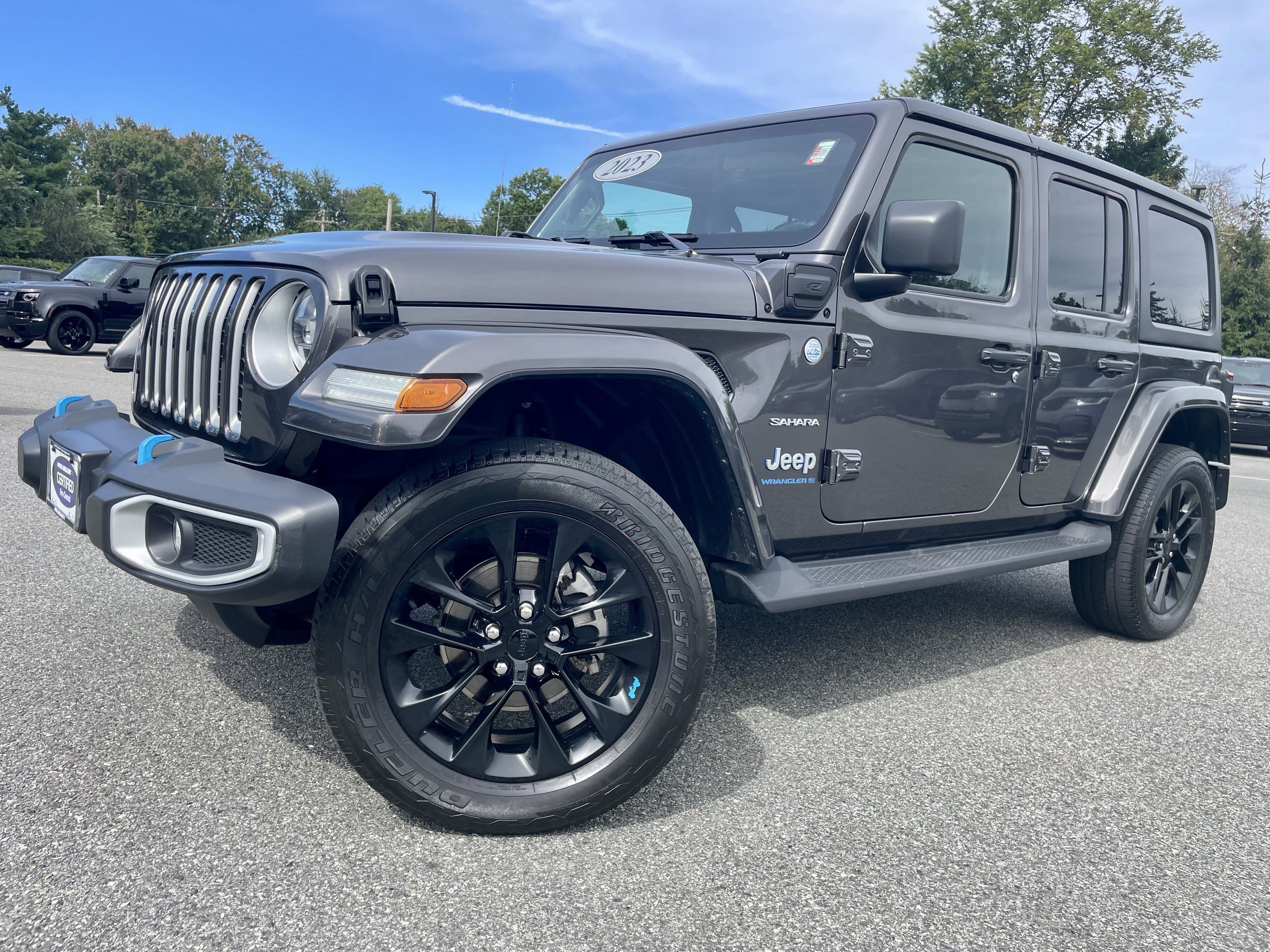 Used 2023 Jeep Wrangler Unlimited Sahara w/ Cold Weather Group AWD/4WD image 34