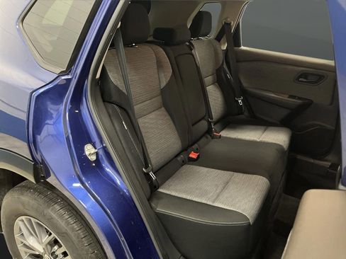 Used 2021 Nissan Rogue S image 29