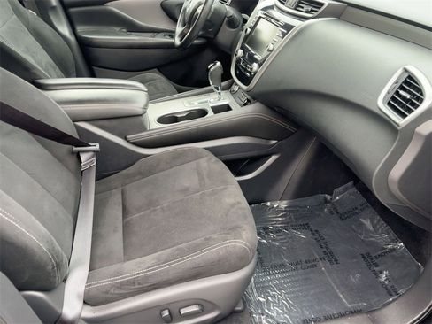 Used 2019 Nissan Murano SV image 27