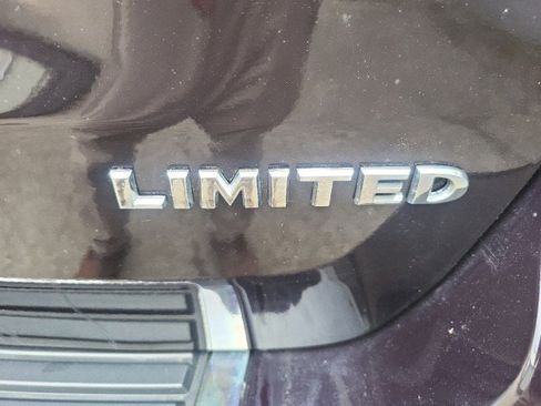 Used 2021 Jeep Grand Cherokee Limited w/ Luxury Group II image 9