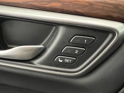 Used 2022 Honda CR-V EX-L image 40