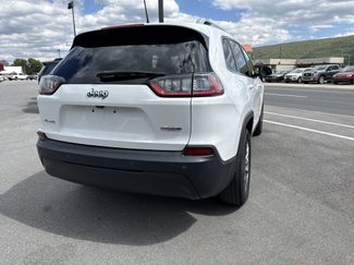 Used 2019 Jeep Cherokee Latitude Plus w/ Comfort/Convenience Group AWD/4WD video 3